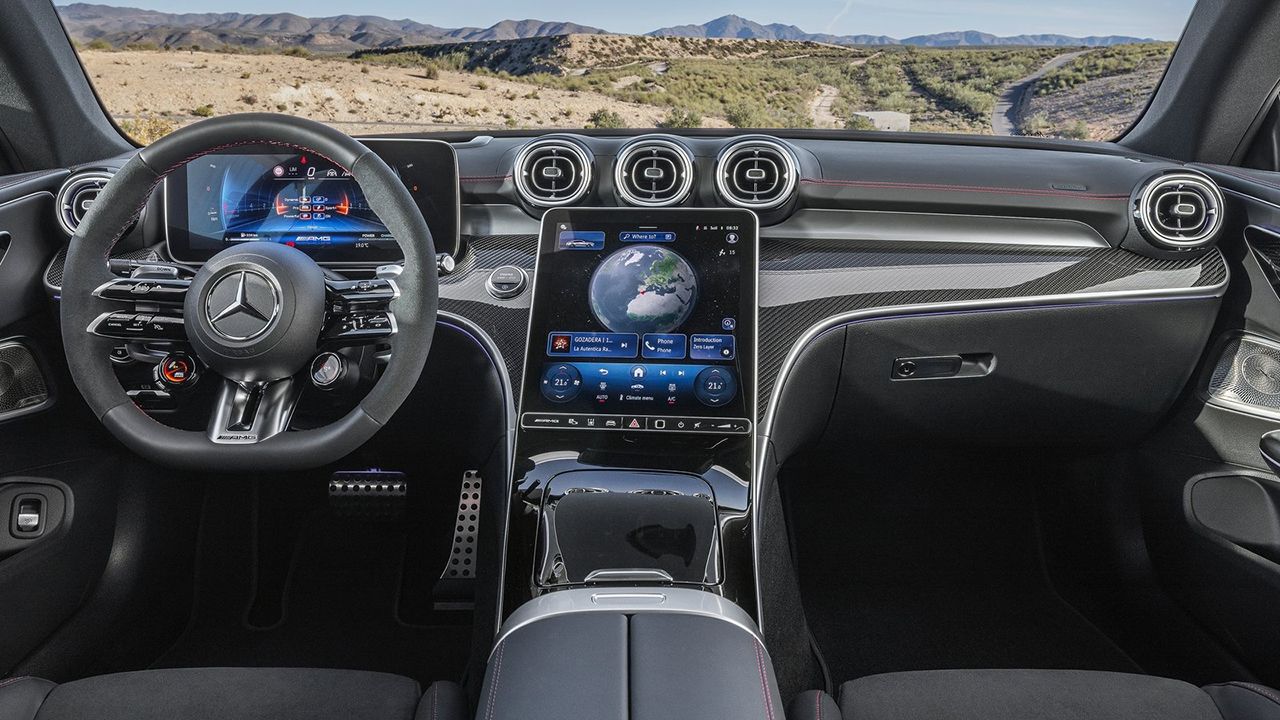 Mercedes-AMG CLE 53 4MATIC+ Coupé - interior