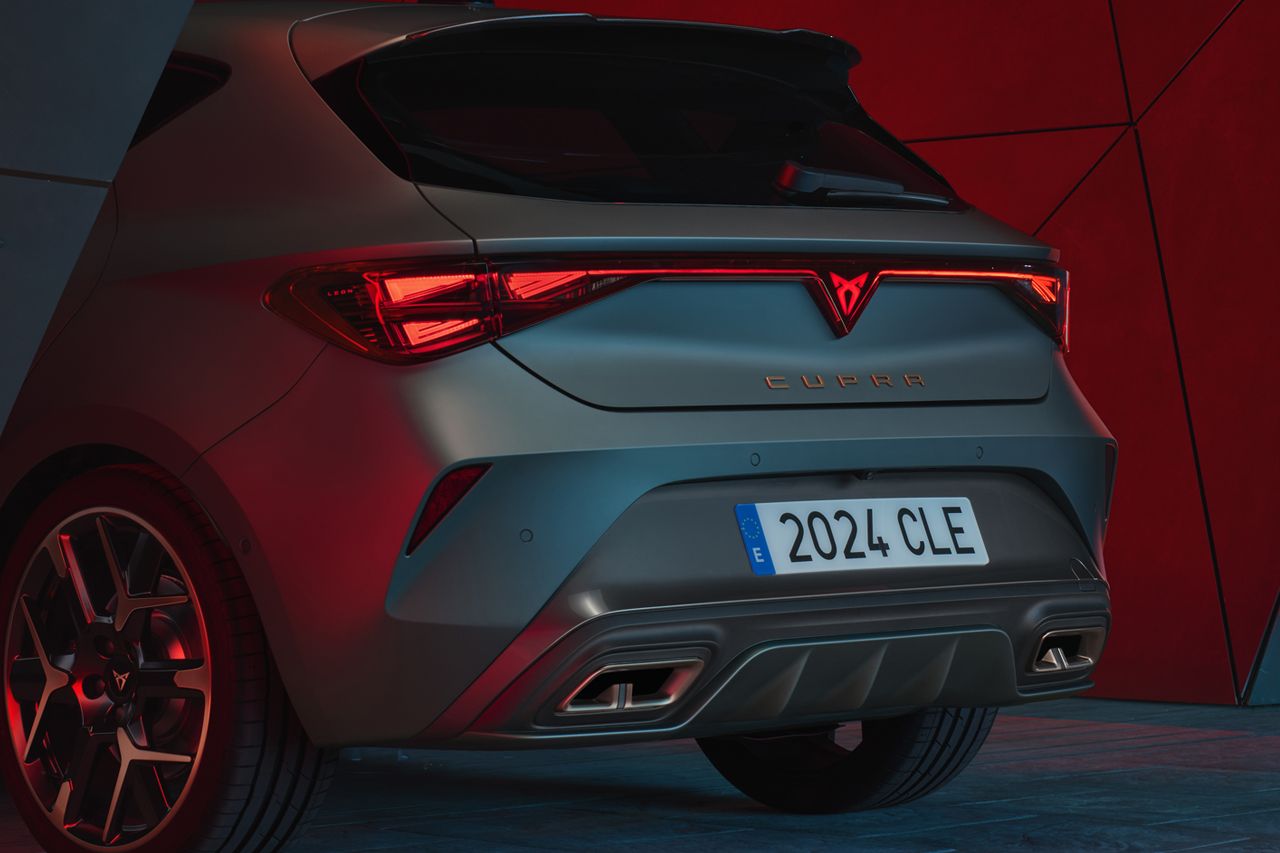 CUPRA León 2025