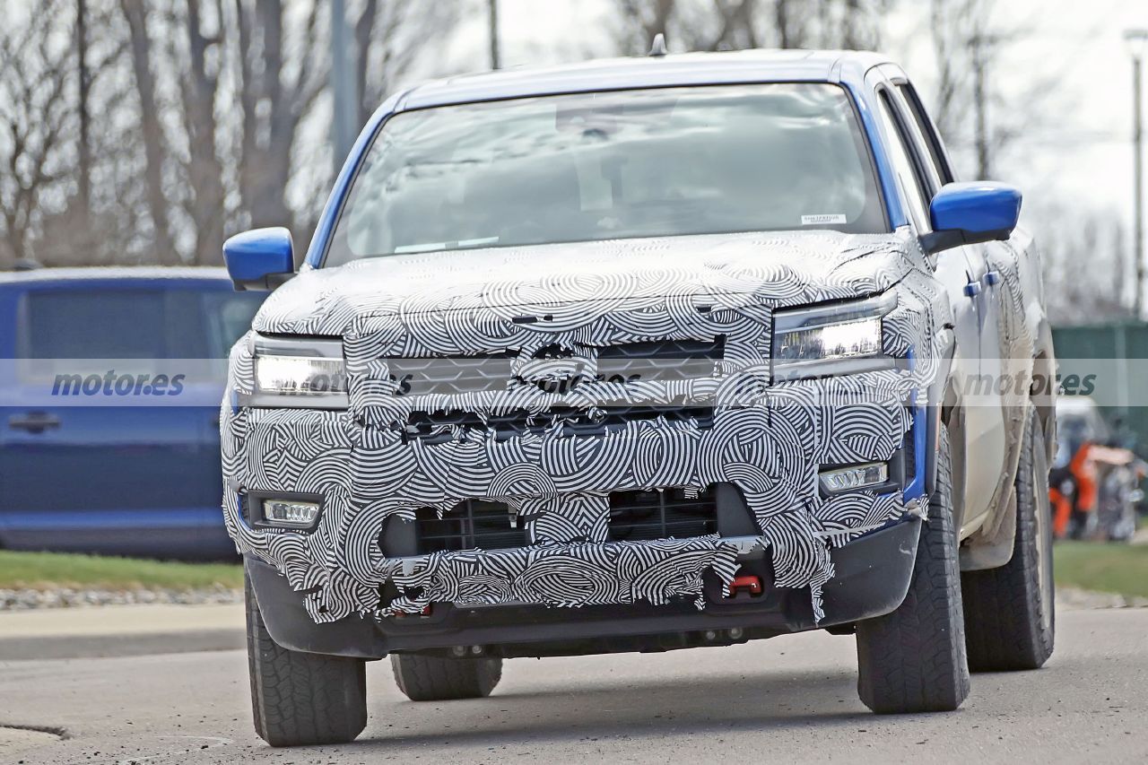 Sorprenden al Nissan Frontier Facelift 2025 en plenas pruebas en Estados Unidos, no sin ciertos gestos nada 'cariñosos' de sus conductores