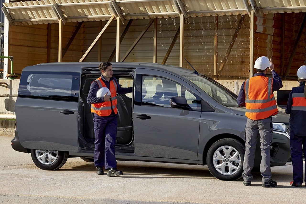 La Nissan Townstar L2 es la primera furgoneta compacta de doble cabina, más espacio y el doble de eficiencia para los profesionales