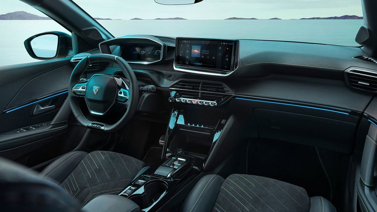 Peugeot 208 - interior