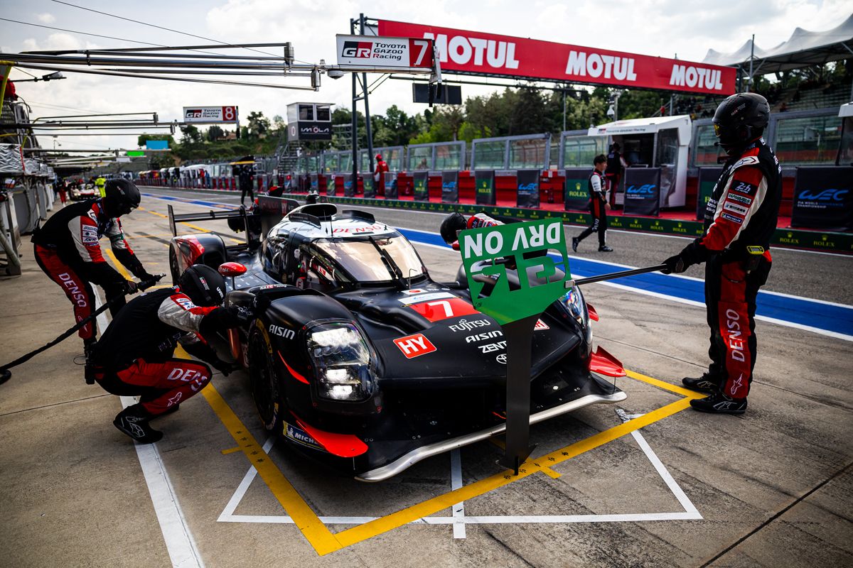 Los pilotos del Porsche #6 retienen el liderato del WEC tras subir al podio de las 6 Horas de Imola