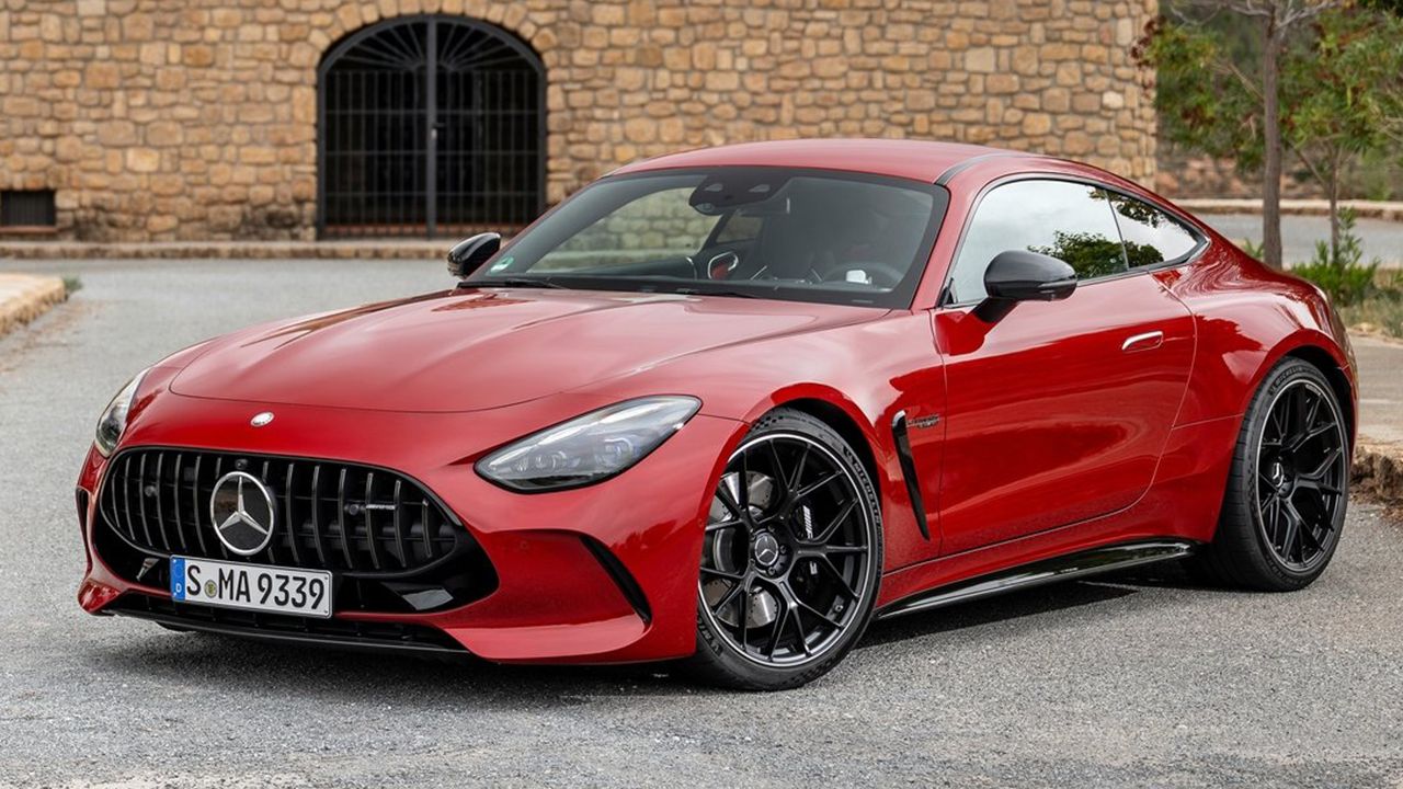 El nuevo Mercedes-AMG GT es ahora más «barato», se estrena en España la versión con 476 CV y tracción 4MATIC+