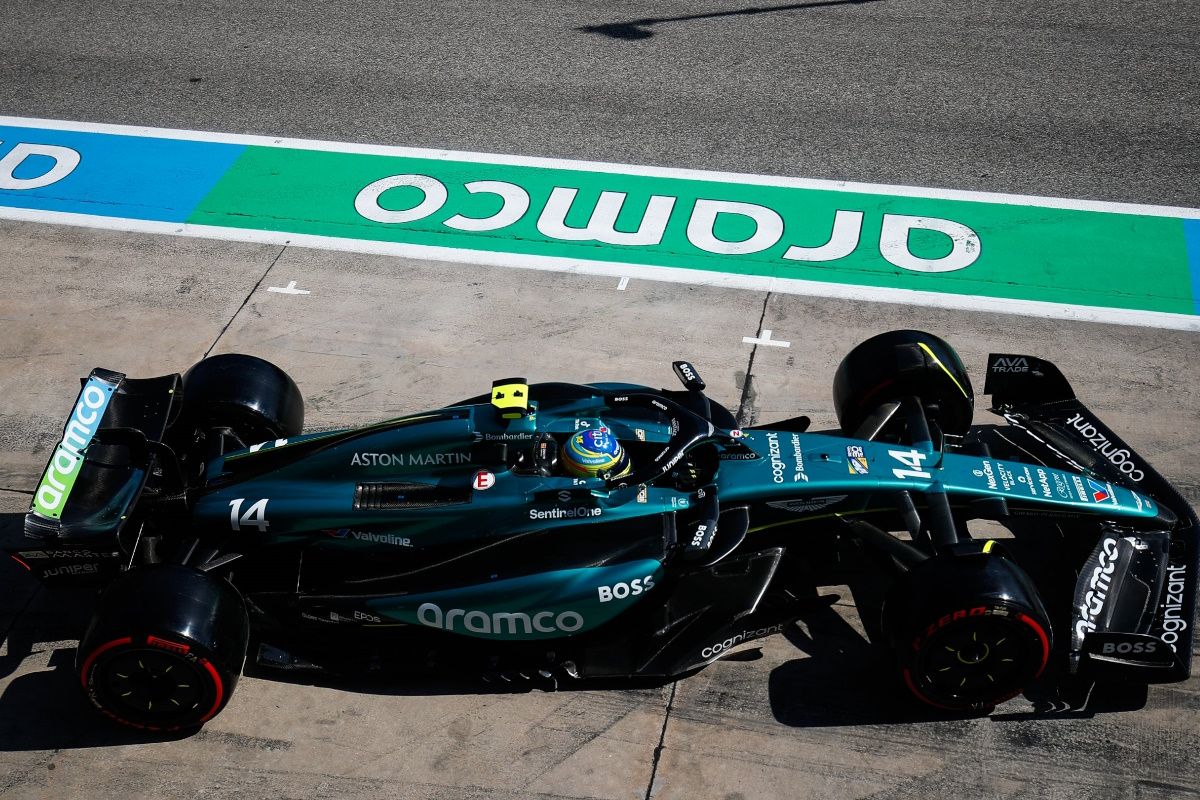 La estrategia de Aston Martin hace que Fernando Alonso tenga que salir desde el pit lane 