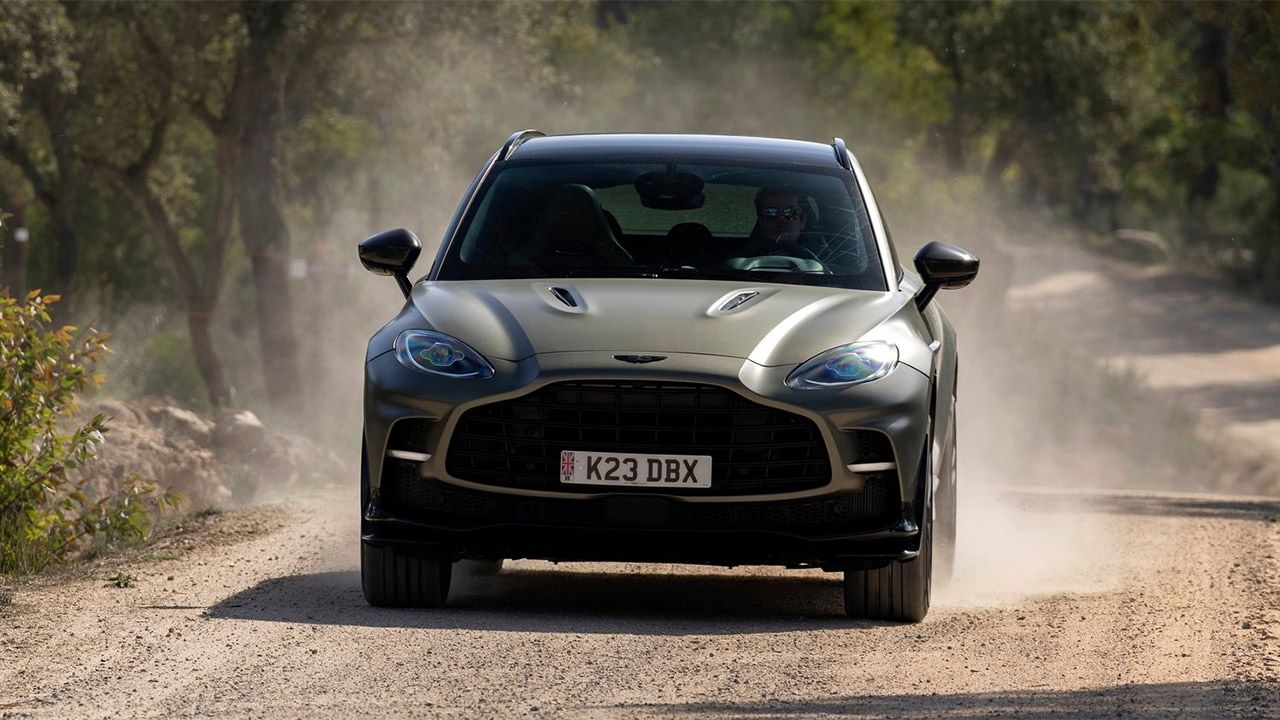 Aston Martin y lo que hay detrás del 'Proyecto Rambo', un nuevo SUV todoterreno 4x4 anti Defender