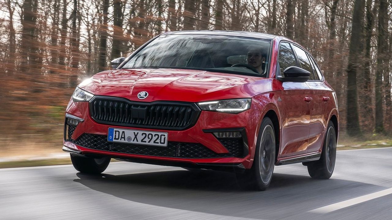 Más de 6.000 € de descuento, diseño deportivo y automático, en oferta el Skoda Scala más potente y exclusivo que puedes comprar