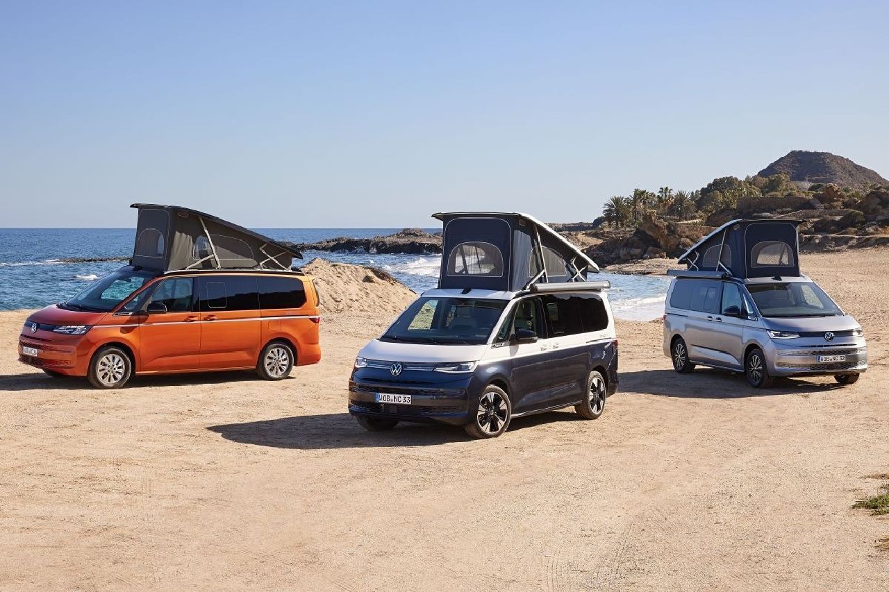 Llega la Volkswagen California 2025, una Camper más moderna, tecnológica y con una novedosa versión PHEV que no tiene el Tiguan