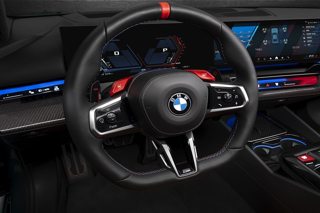 BMW M5 2025 - interior