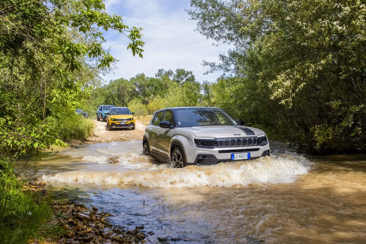 El Jeep Avenger es ya un icono entre los B-SUV, domina el mercado europeo en tiempo récord y con una larga vida por delante