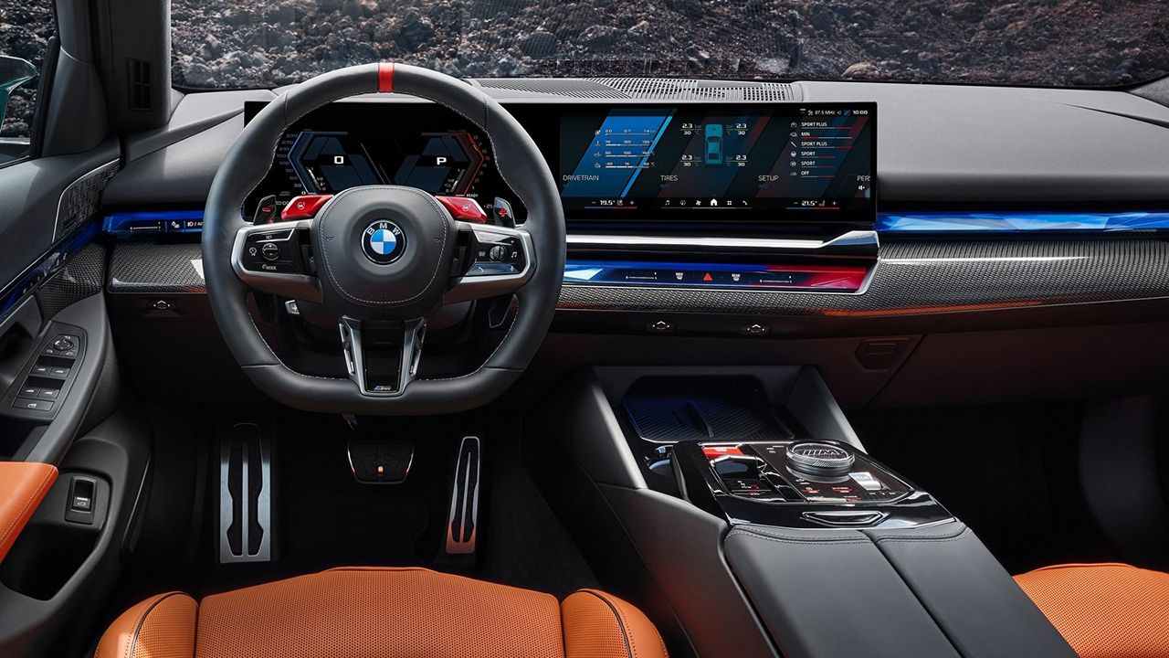 BMW M5 2025 - interior