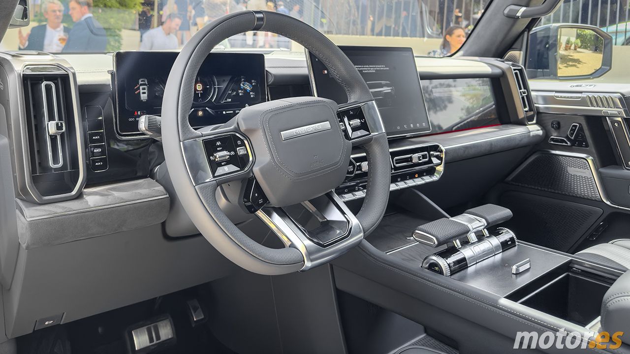 Dongfeng MHero I - interior