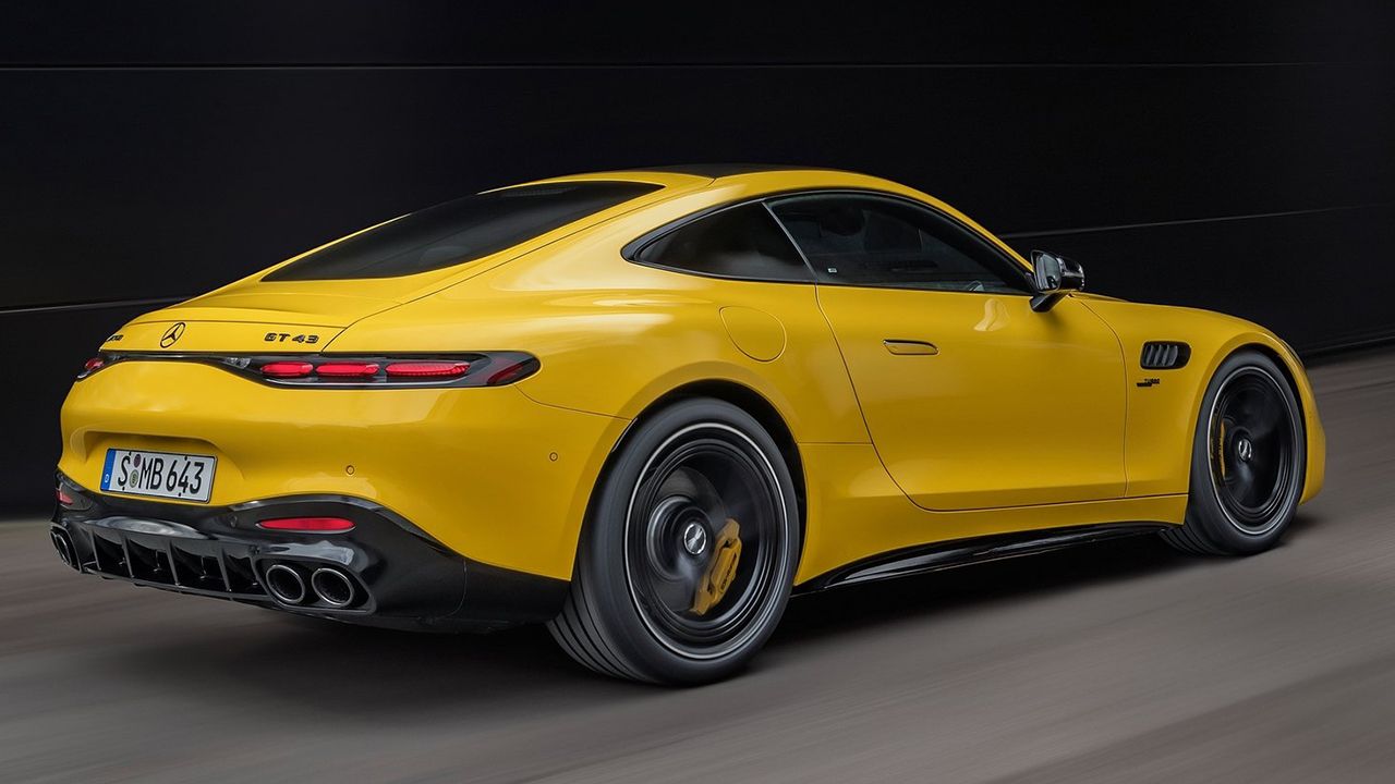 Mercedes-AMG GT 43 - posterior