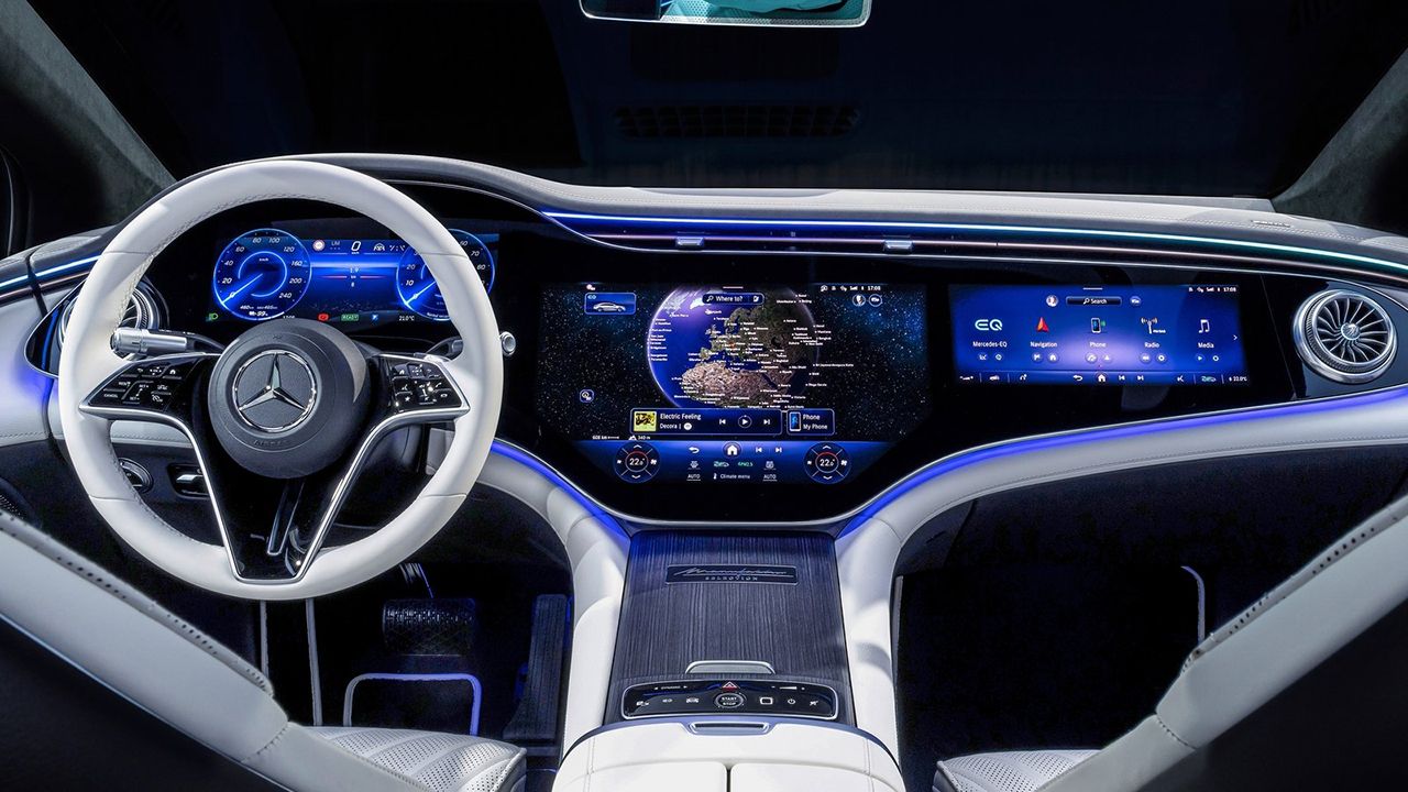 Mercedes EQS 2025 - interior