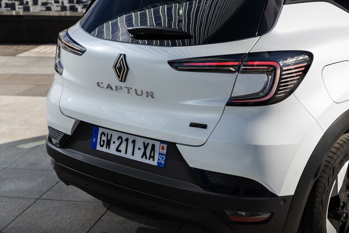 Trasera del Renault Captur E-Tech híbrido
