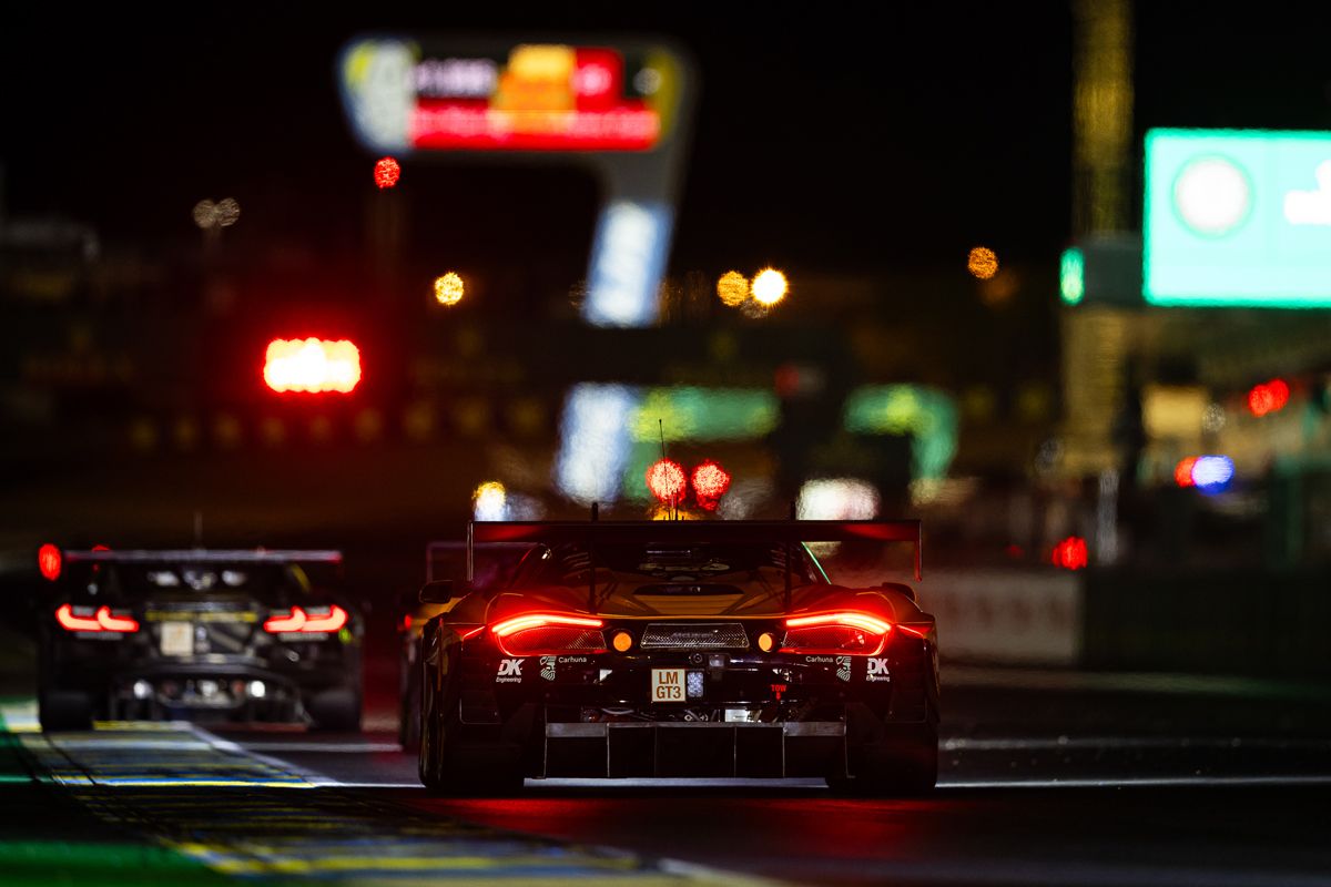 Sébastien Buemi y Toyota marcan la pauta en los libres nocturnos del miércoles en Le Mans