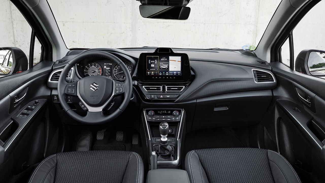 Suzuki S-Cross 2024 - interior