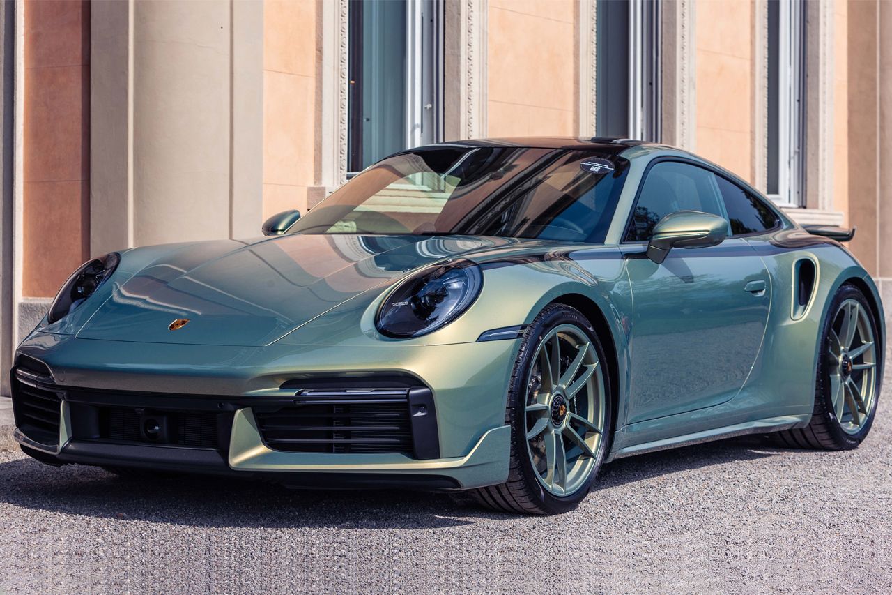 No verás este Porsche 911 Turbo S dos veces, un ejemplar único en el mundo cuya pintura tiene un precio que te dejará sin aliento