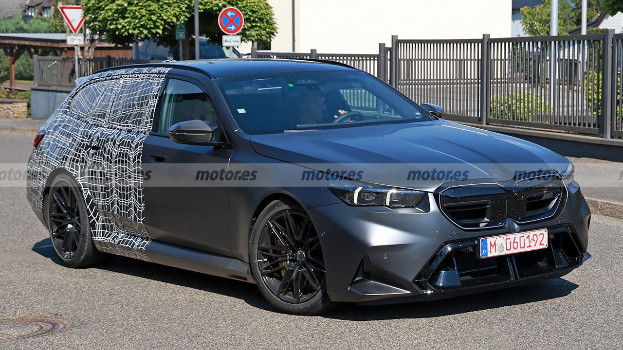 El nuevo BMW M5 Touring pierde gran parte de su camuflaje a falta de pocos días para su presentación