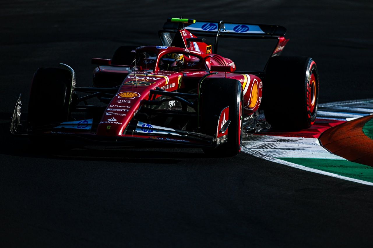 Carlos Sainz, ¿candidato a la pole en Monza? Ferrari espera una clasificación «más apretada que de costumbre»