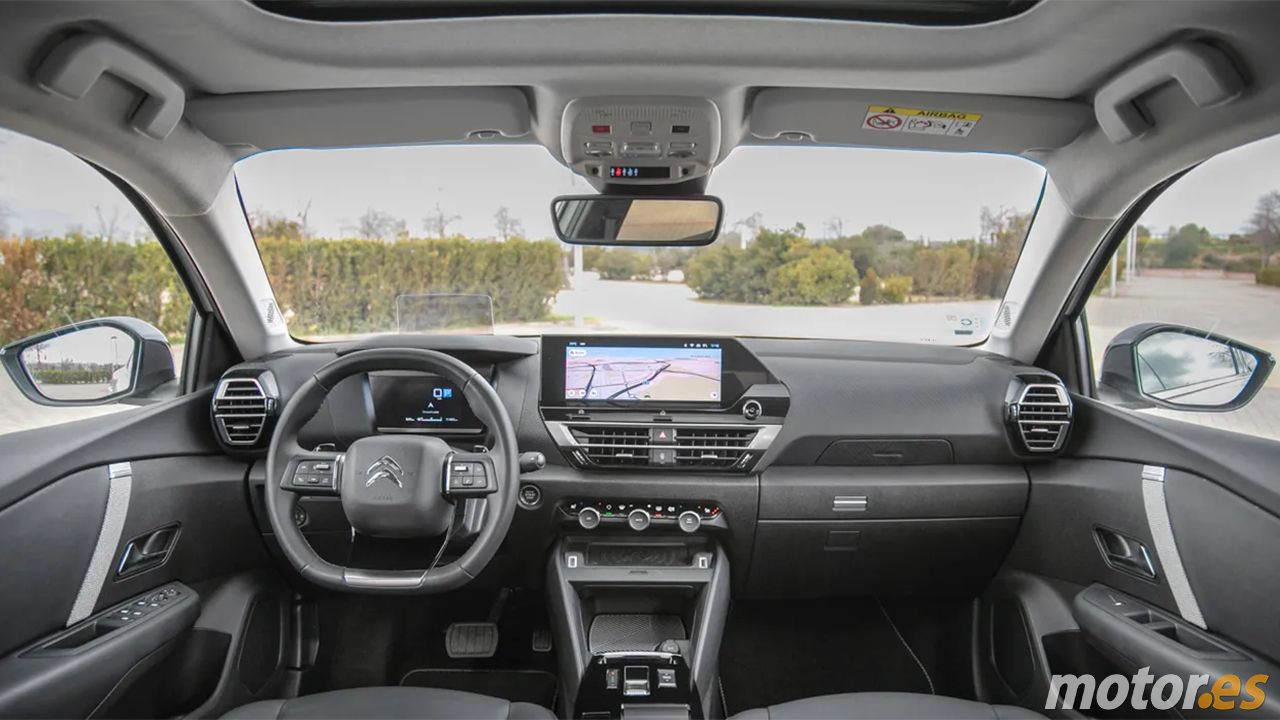 Citroën C4 X - interior