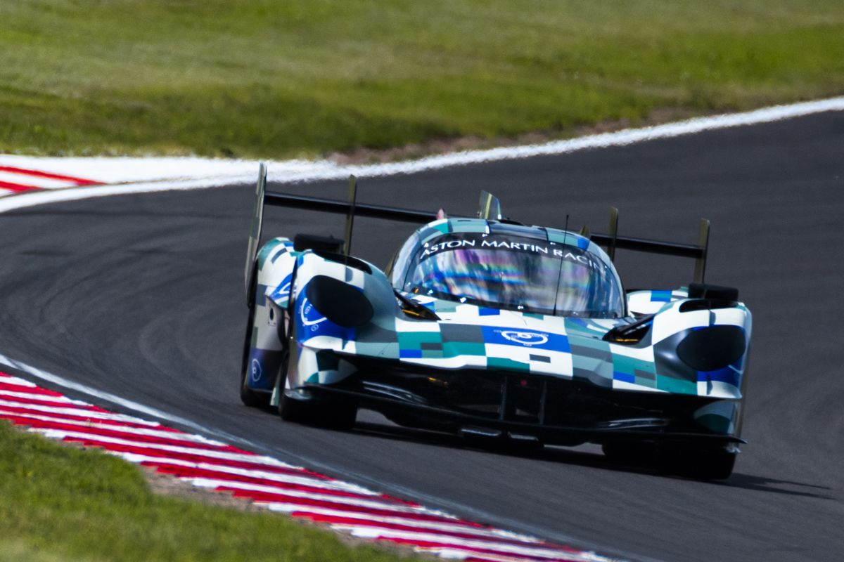 Positivas sensaciones en las primeras pruebas del Aston Martin Valkyrie AMR LMH