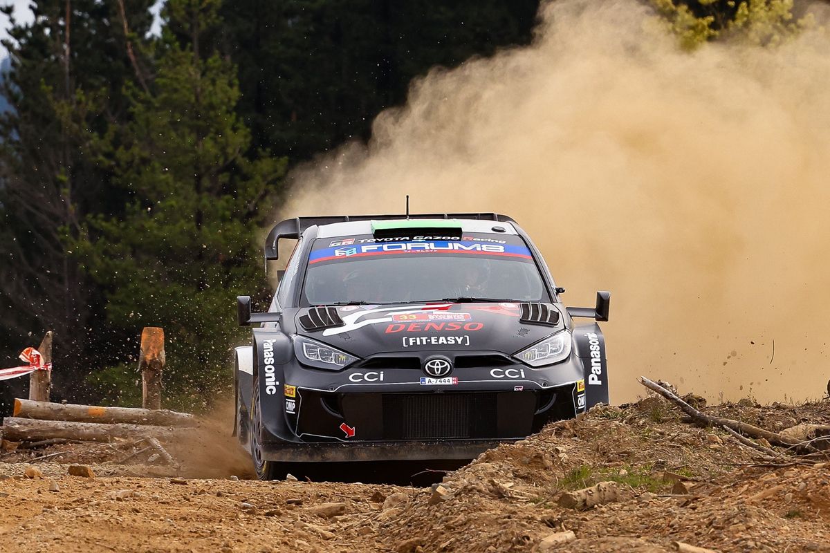 Elfyn Evans se mantiene al frente del Rally de Chile mientras Thierry Neuville gana puestos