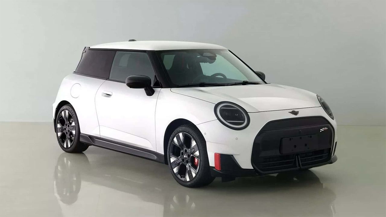 MINI Cooper JCW E, se revelan los primeros detalles oficiales del eléctrico más picante de la marca