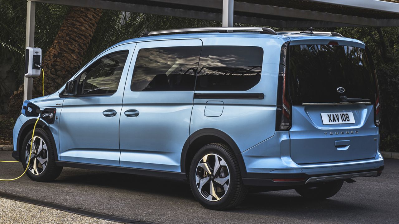 Ford Tourneo Connect PHEV - posterior