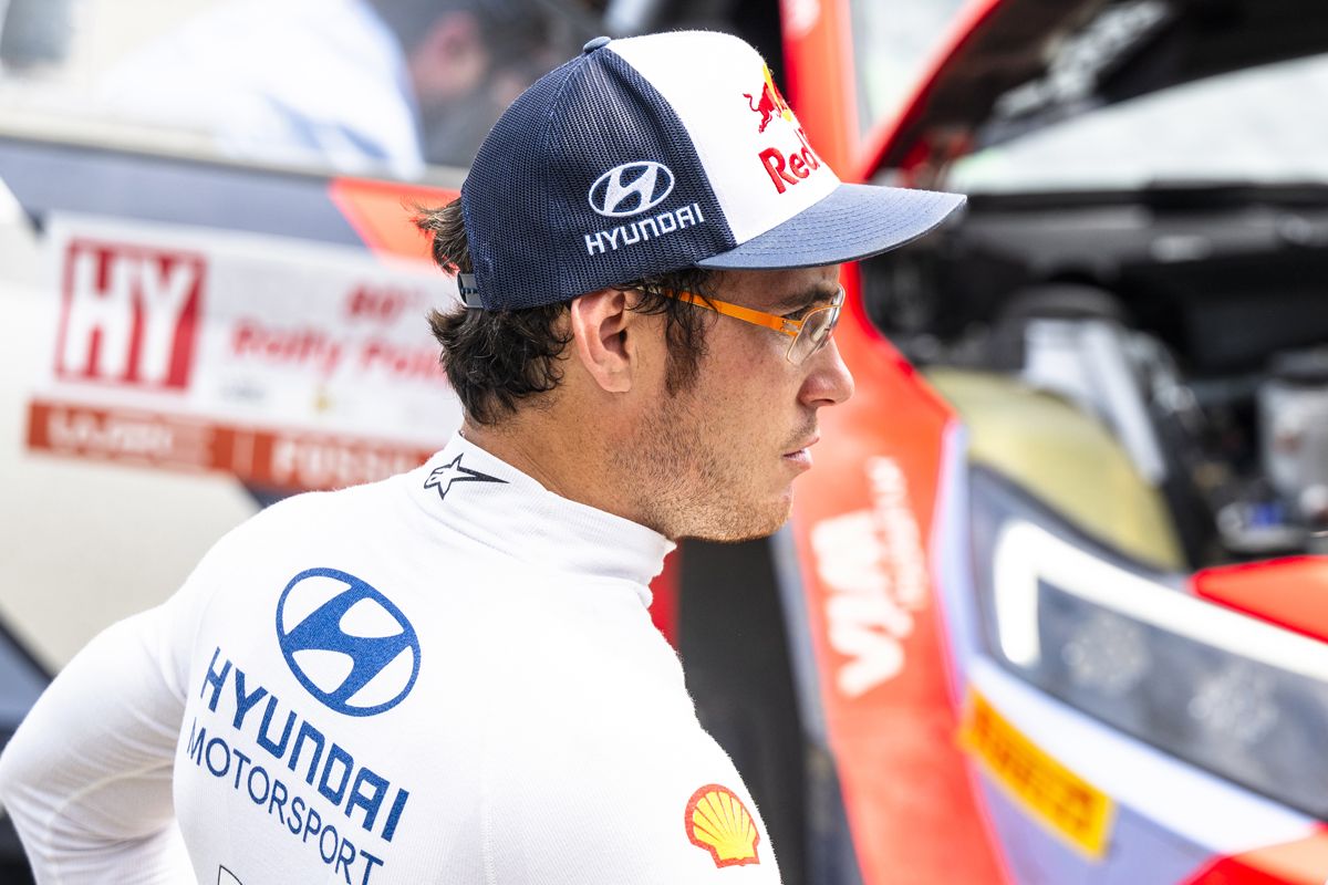 Thierry Neuville renueva con Hyundai Motorsport de cara a la temporada 2025 del WRC