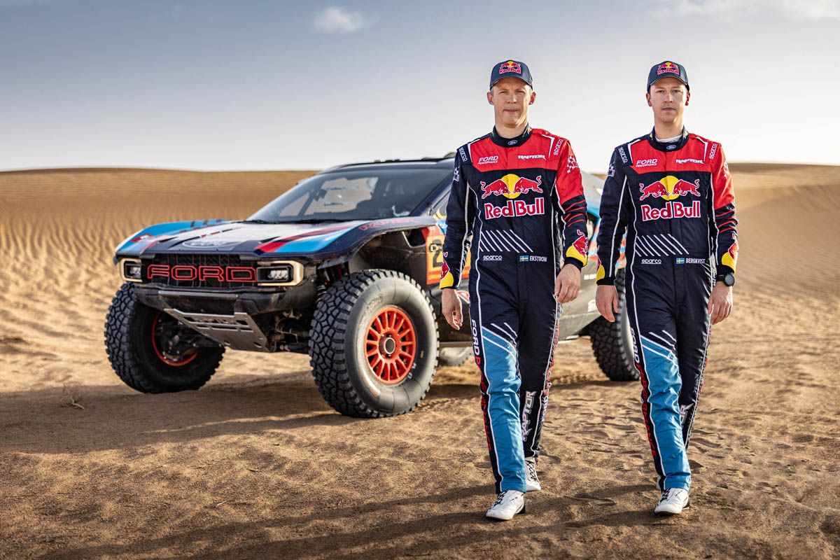 Ford completa su 'Dream Team' para asaltar el Dakar 2025 con Mattias Ekström y Mitch Guthrie Jr.