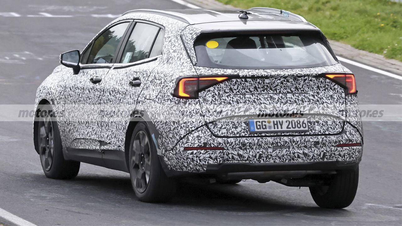 El nuevo KIA Sportage 2025 se deja ver en Nürburgring (interior incluido) antes de su inminente debut 8