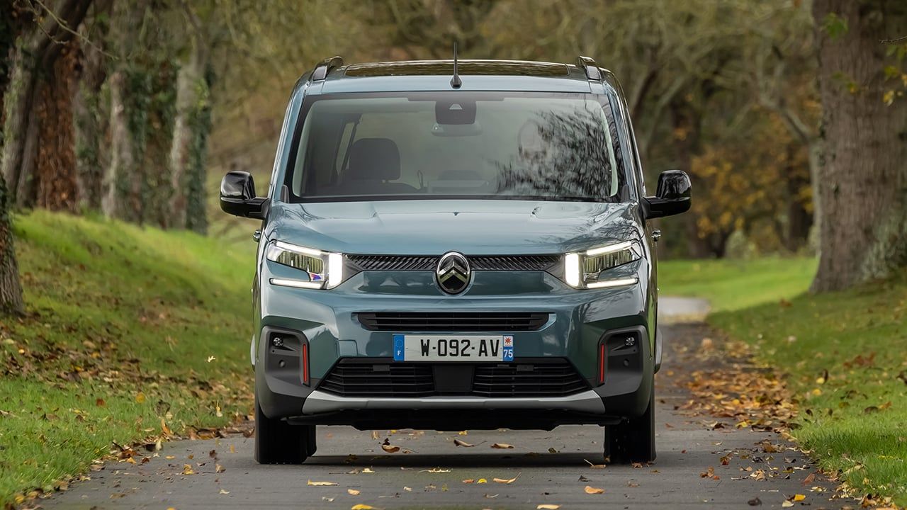 El Citroën Berlingo se consolida frente a los Renault Kangoo y Peugeot Rifter como el chollo del segmento con 4.000 € de descuento