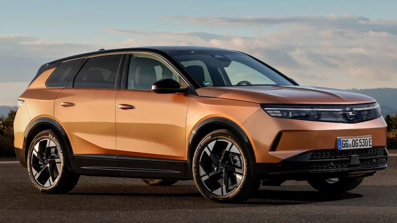 El Opel Grandland Electric ya tiene precios en España, un SUV de larga autonomía desde el escalón más básico