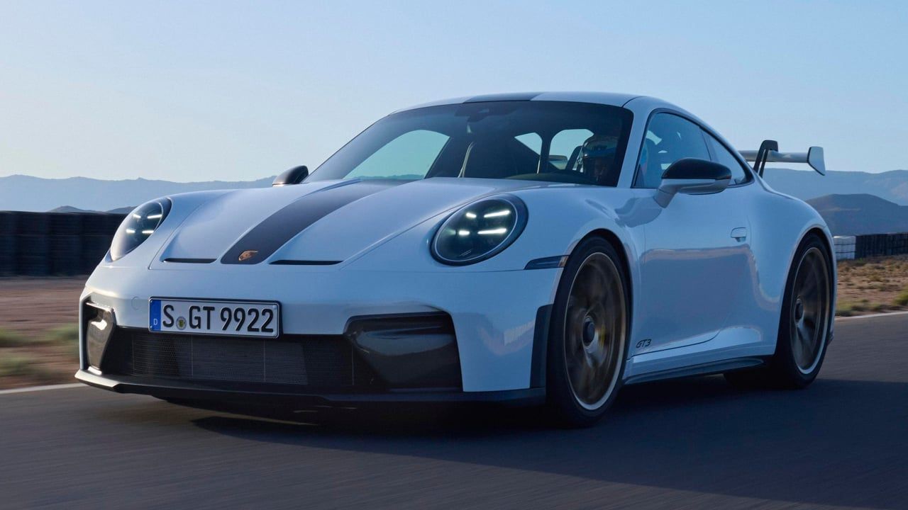 El Porsche 911 GT3 2025 se reinventa con dos versiones y una experiencia de conducción aún más radical