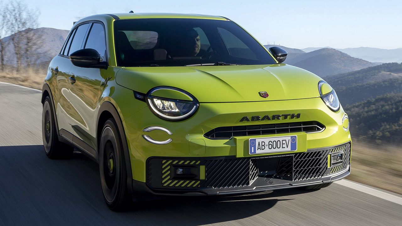 El primer SUV eléctrico de Abarth ya tiene precios en España, así es la gama del nuevo 600e con hasta 280 CV