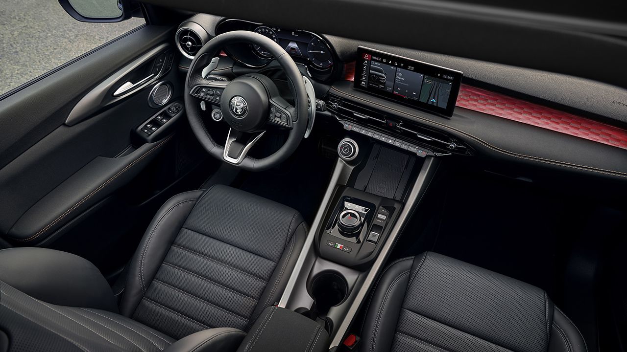 Alfa Romeo Tonale 2025 - interior