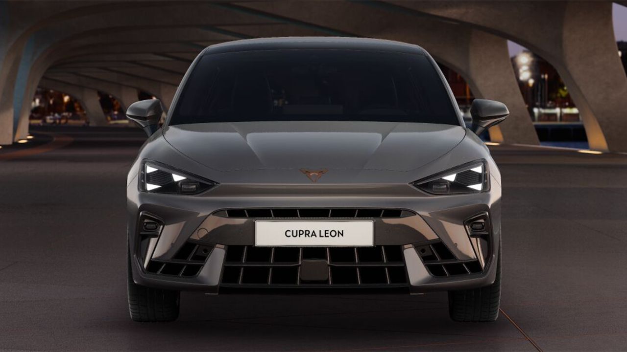 CUPRA León 2025 - frontal