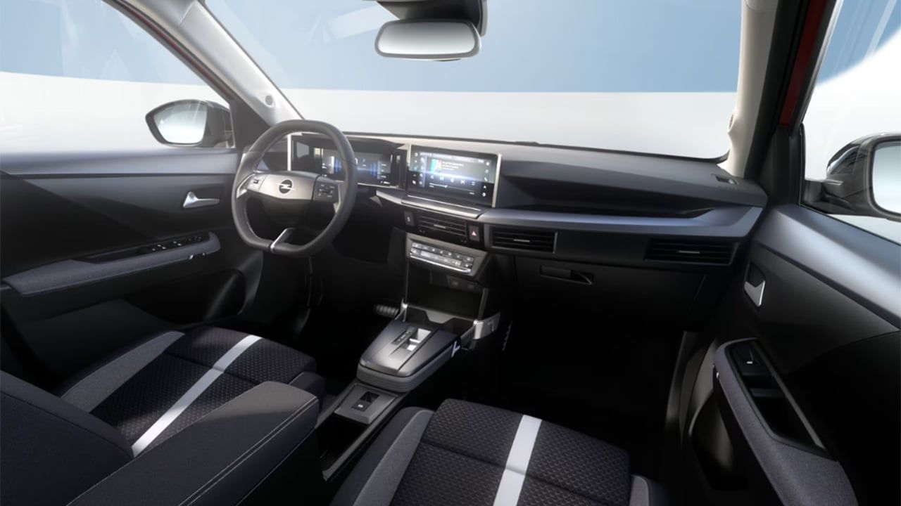 Opel Frontera Hybrid - interior