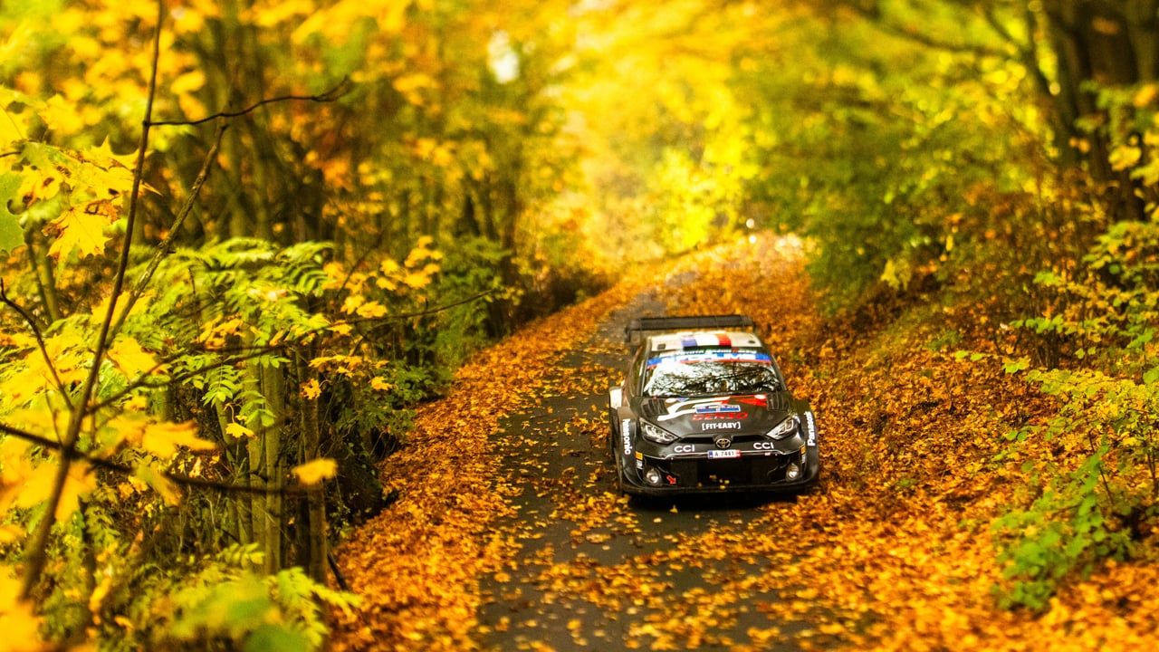 Sébastien Ogier no se rinde y logra el primer gran botín de puntos en el Rally de Europa Central