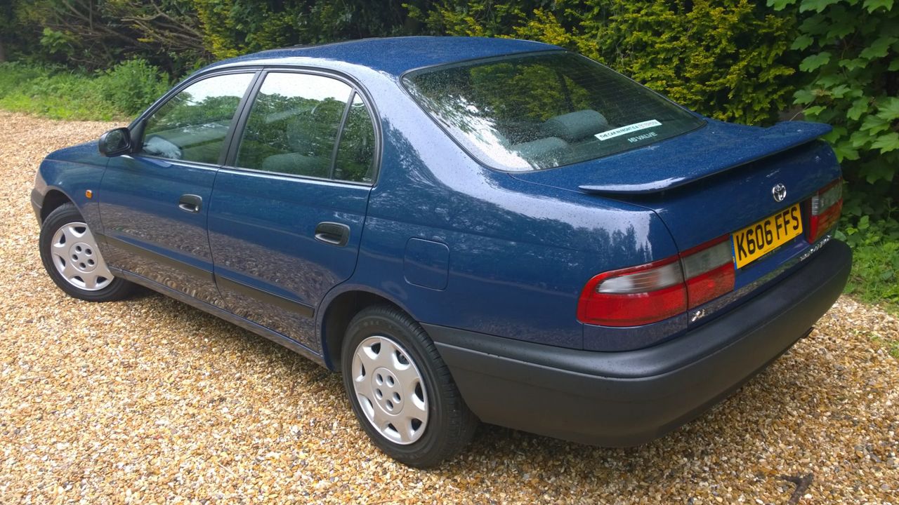 Toyota Carina E