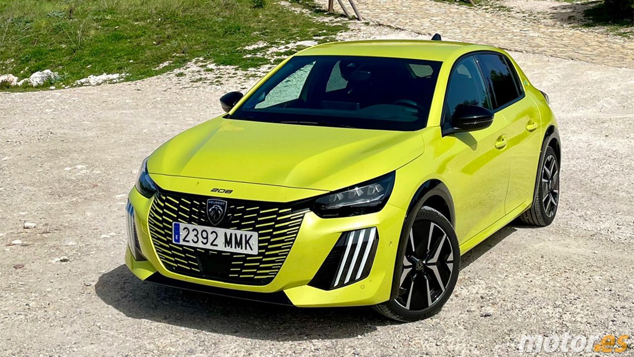 Italia - Septiembre 2024: El Peugeot 208 recupera terreno y se acerca al Renault Clio