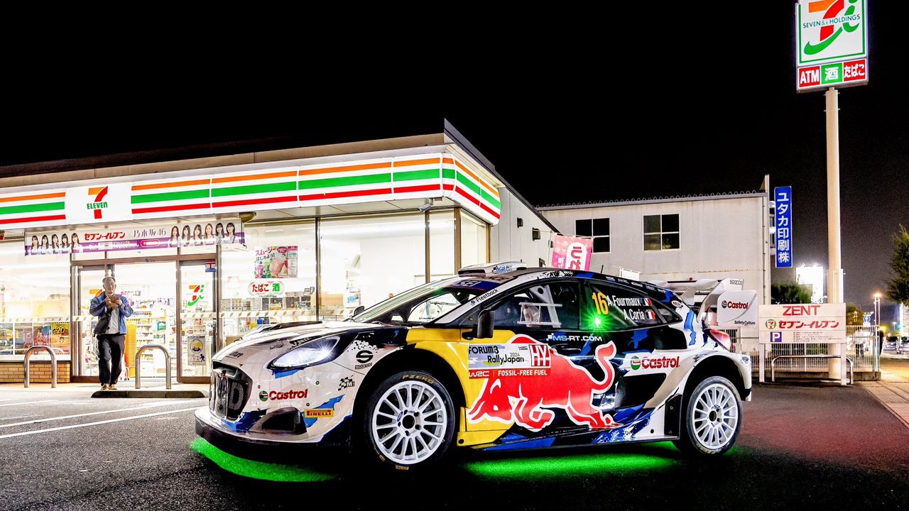 Adrien Fourmaux es el primer líder del Rally de Japón tras imponer su ley en el Toyota Stadium