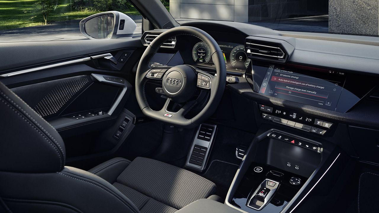 Audi A3 allstreet 40 TFSI e - interior