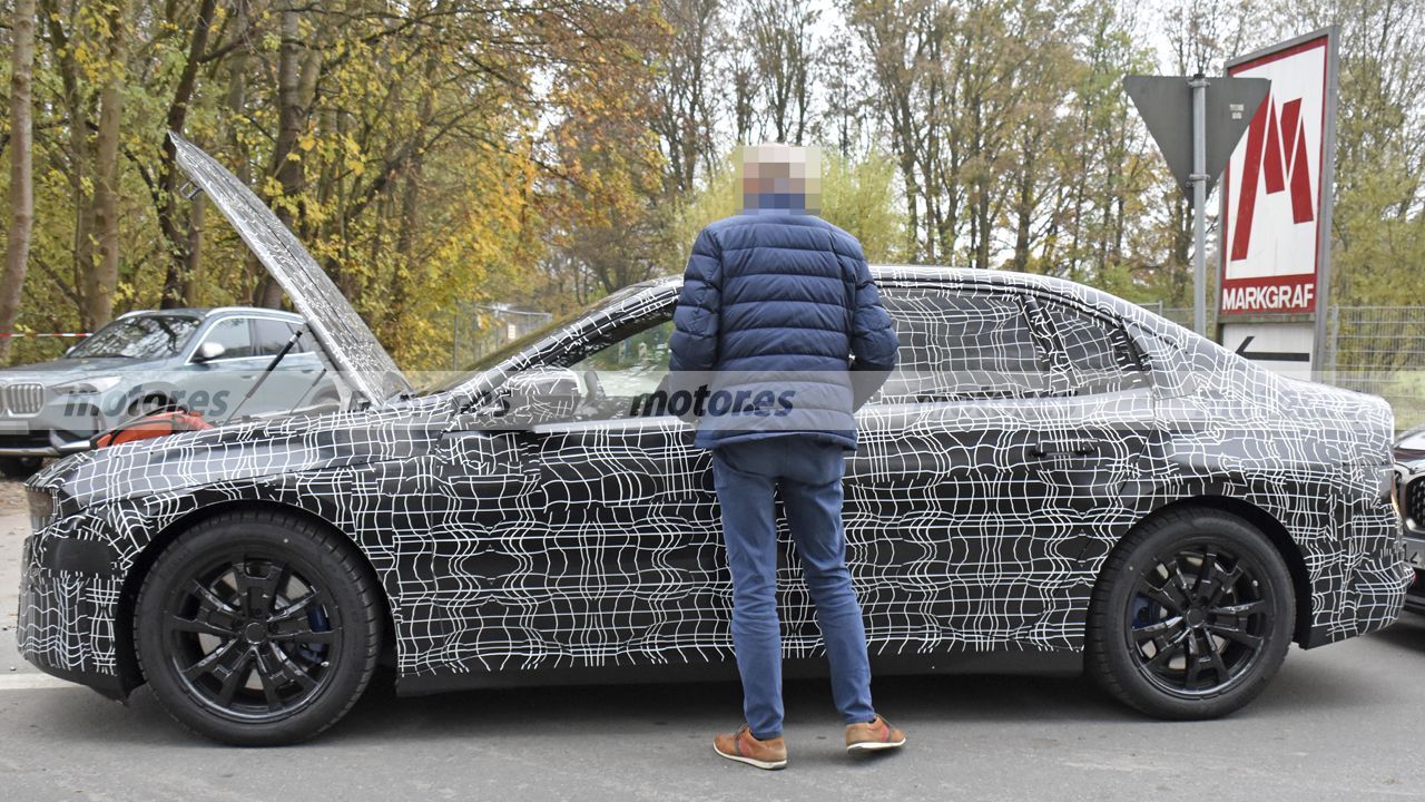 Primeras fotos espía del futuro BMW i3, arrancan las pruebas del Serie 3 eléctrico que promete 1.000 km sin recargar 3