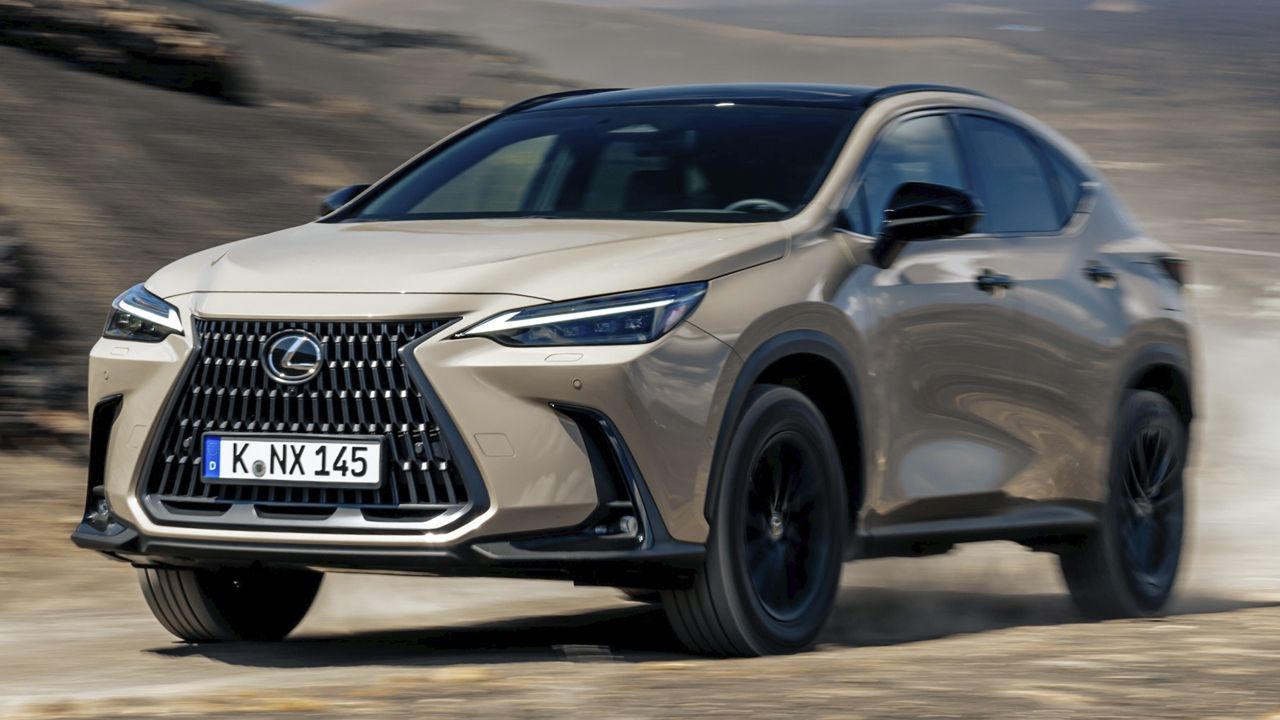 El Lexus NX Overtrail sube la apuesta, ahora con más de 300 CV y casi 100 km de autonomía eléctrica