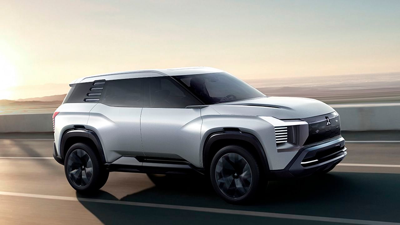 Mitsubishi DST Concept, un derroche de diseño y tecnología que anticipa el regreso del Montero a Europa