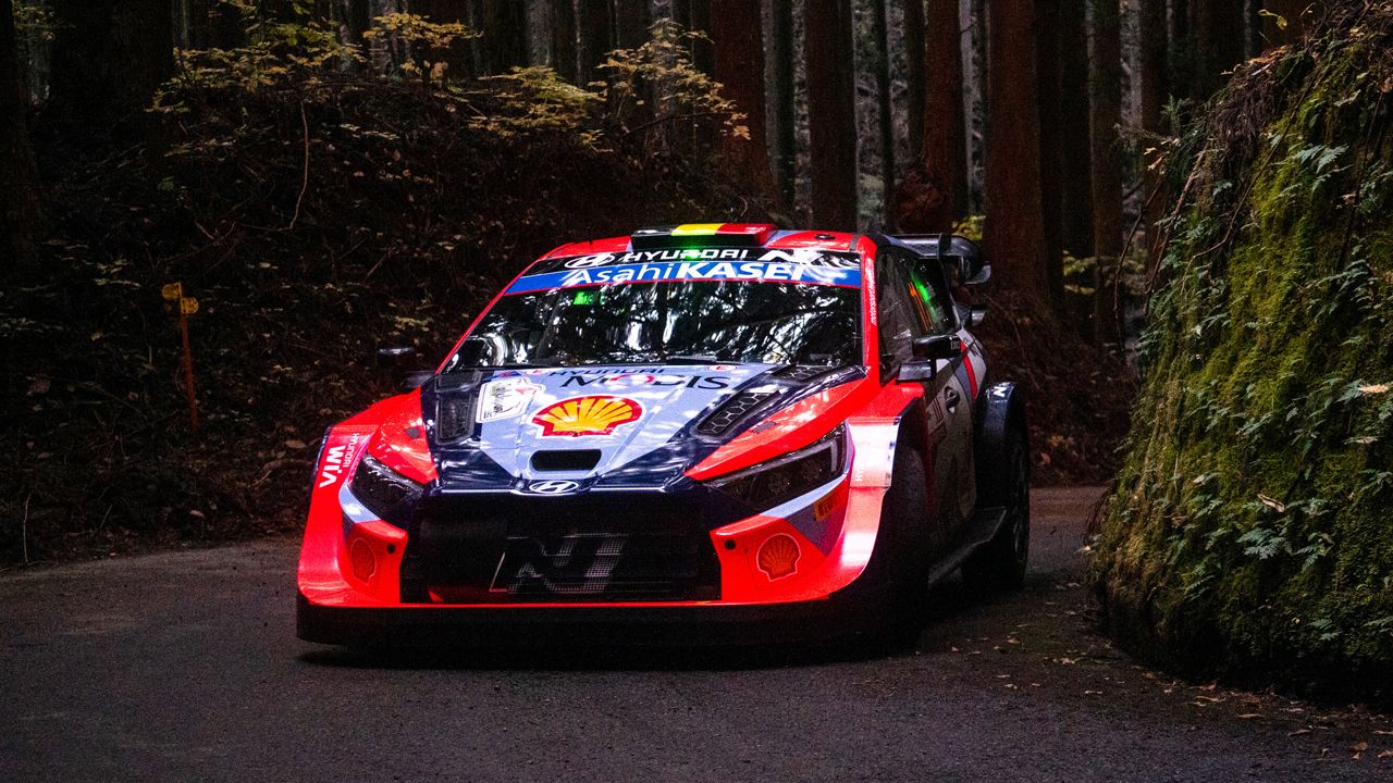 Ott Tänak lidera en la agonía de Thierry Neuville por terminar la primera etapa del Rally de Japón