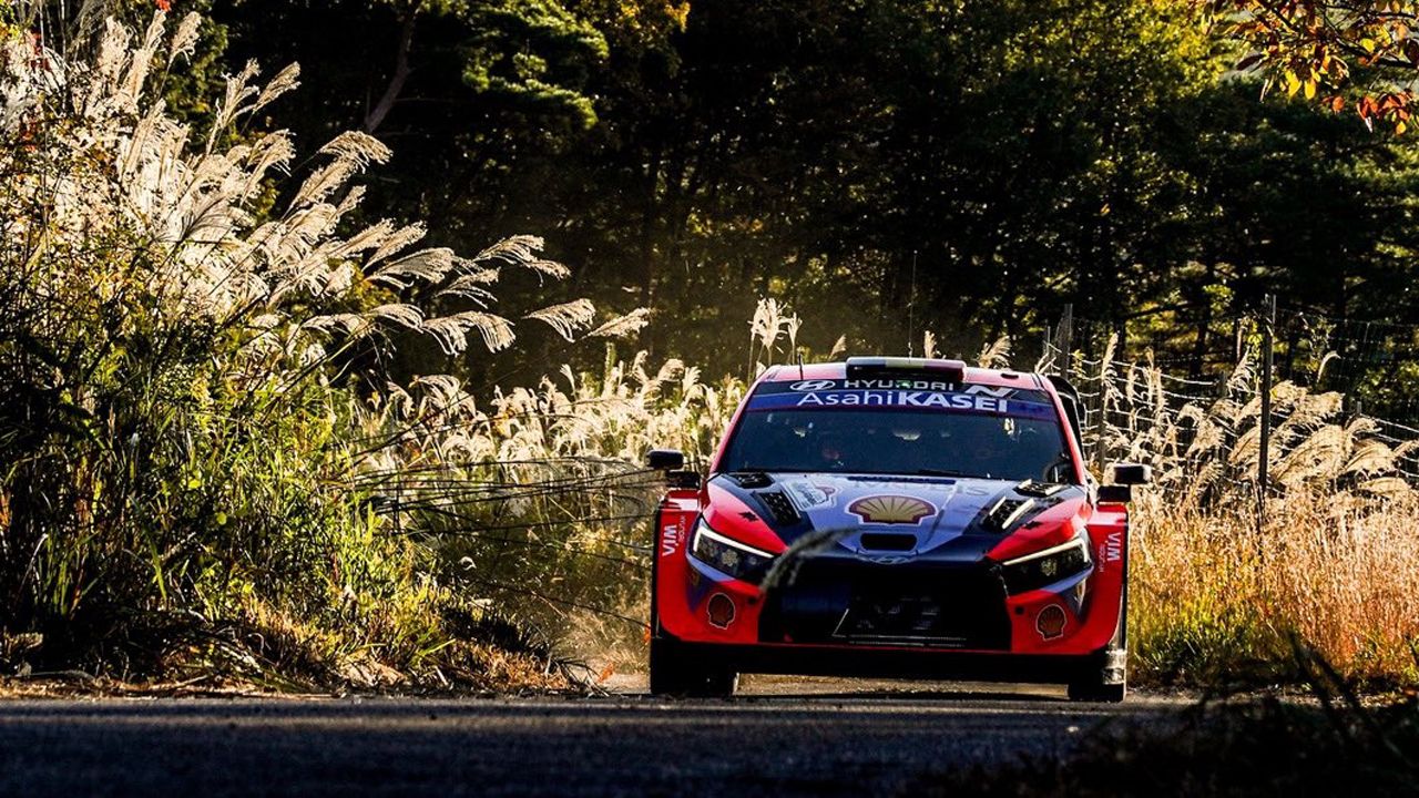 Ott Tänak mantiene el liderato en el Rally de Japón mientras Thierry Neuville se cuela en el 'top 10'