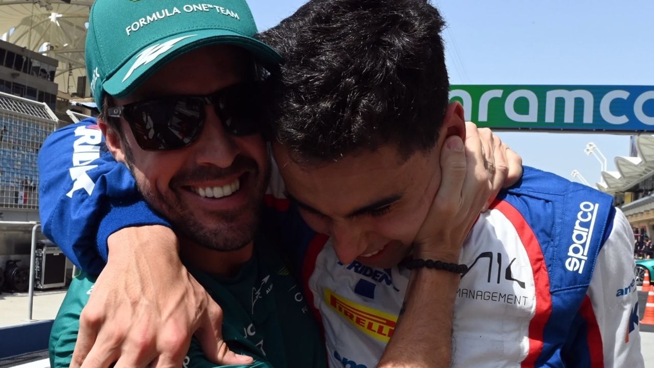 El piloto de Fernando Alonso, Gabriel Bortoleto, se queda con el asiento que Audi quiso para Carlos Sainz