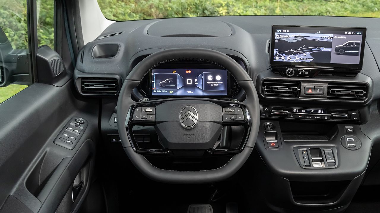 Citroën Berlingo 2025 - interior